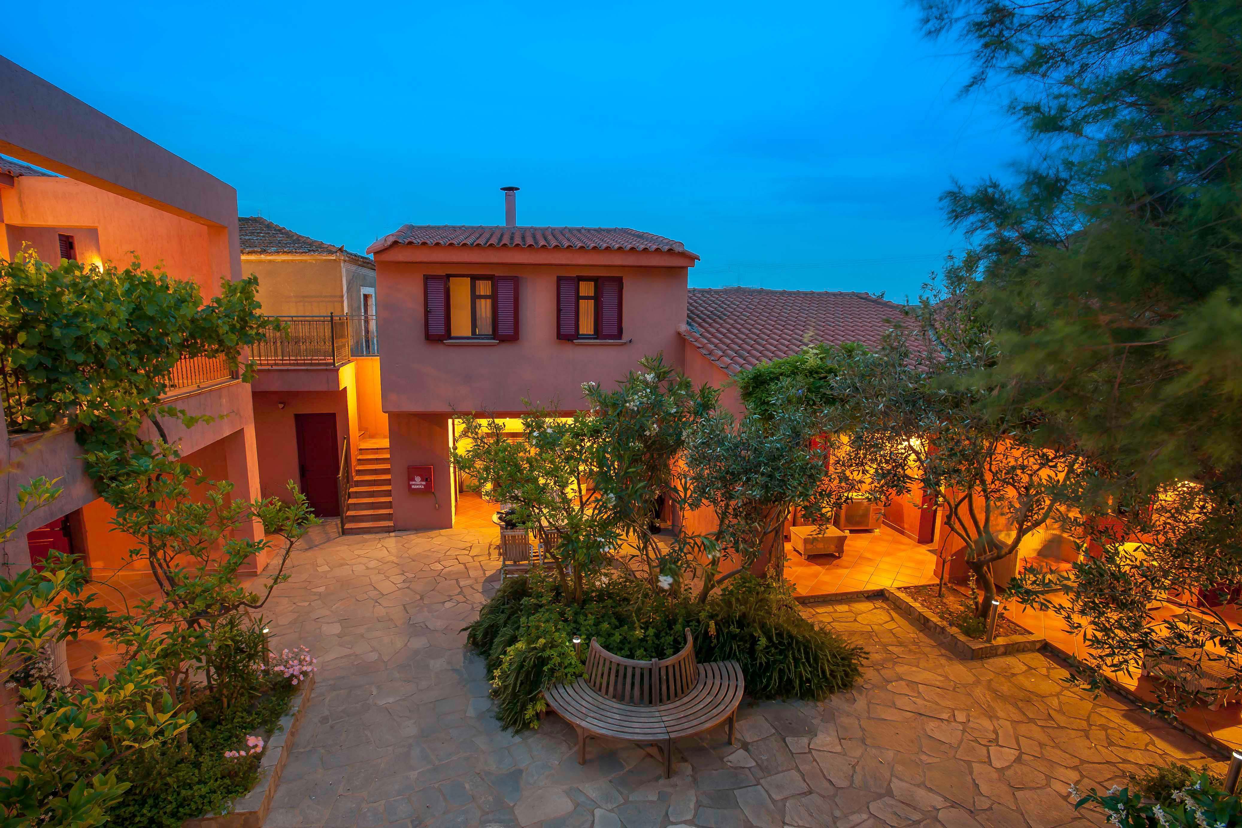 Varos Village Boutique Hotel Esterno foto